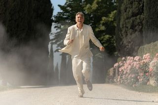 Recenze: Clooney a Sandler v novince od Netflixu. Film je dojemný - Seznam Zprávy